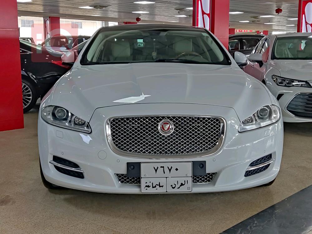 Jaguar XJ